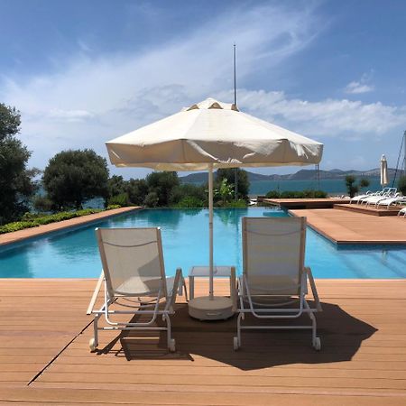 Gulluk Egesu Marina Guest House מראה חיצוני תמונה
