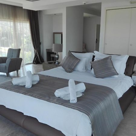 Gulluk Egesu Marina Guest House מראה חיצוני תמונה