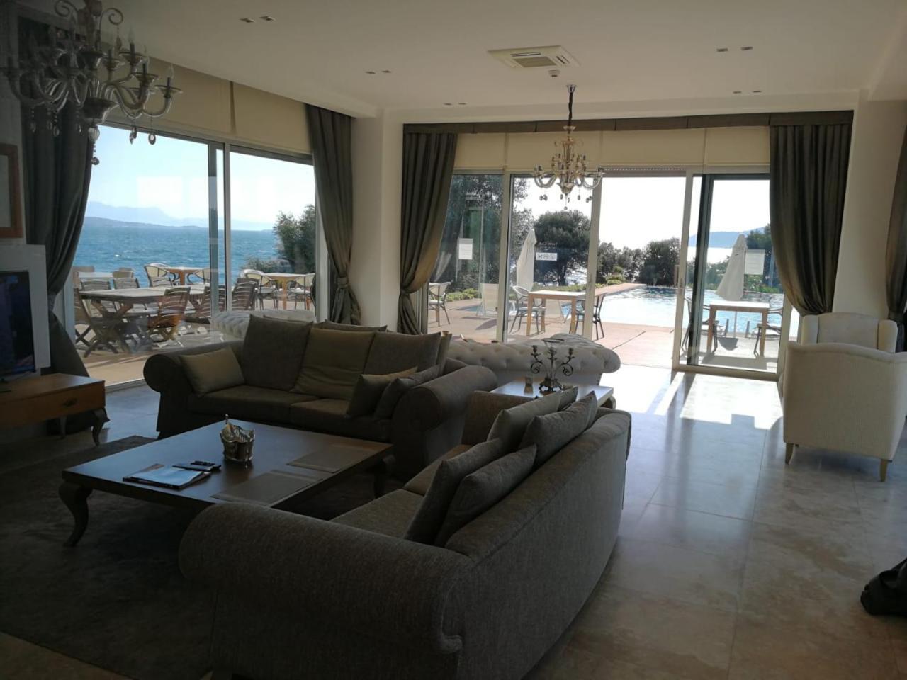 Gulluk Egesu Marina Guest House מראה חיצוני תמונה